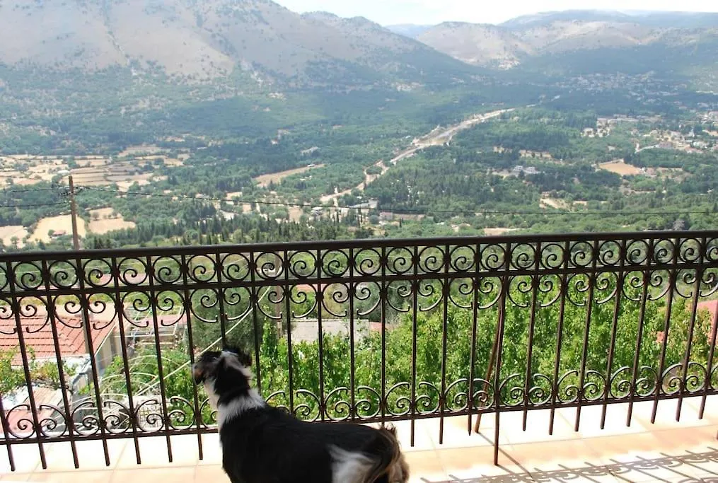 Vintage Relaxing Villa With Garden & Amazing View! Ferendinata Greece