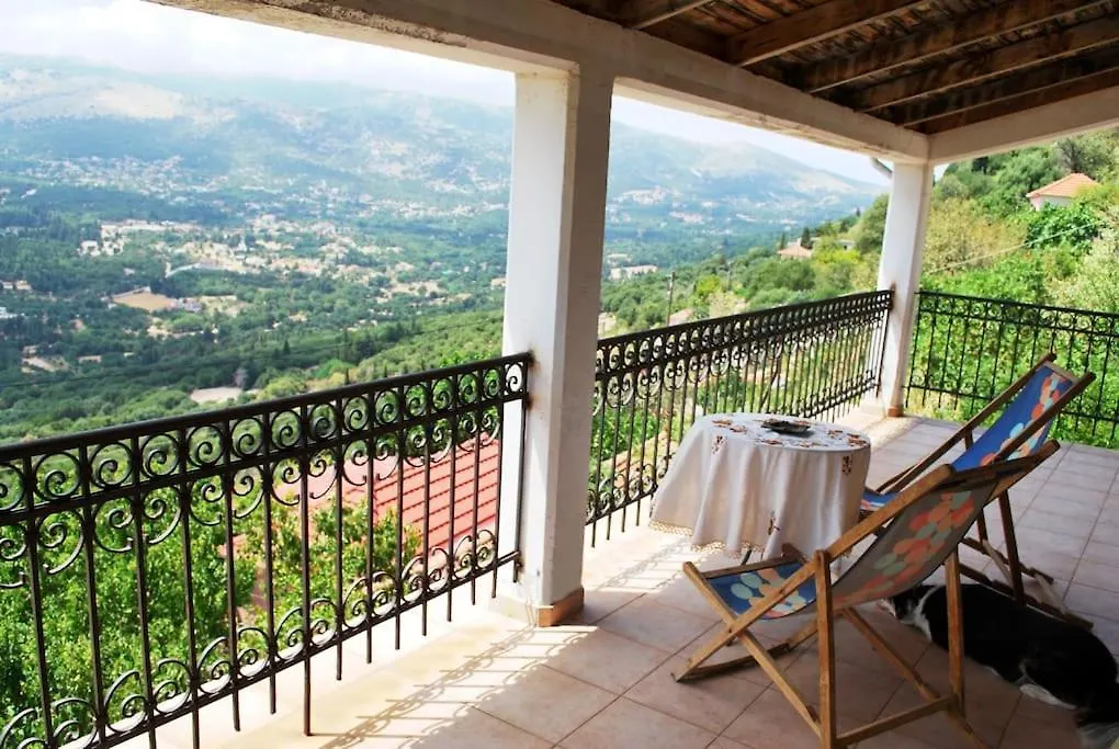 Vintage Relaxing Villa With Garden & Amazing View! Ferendinata 0*,