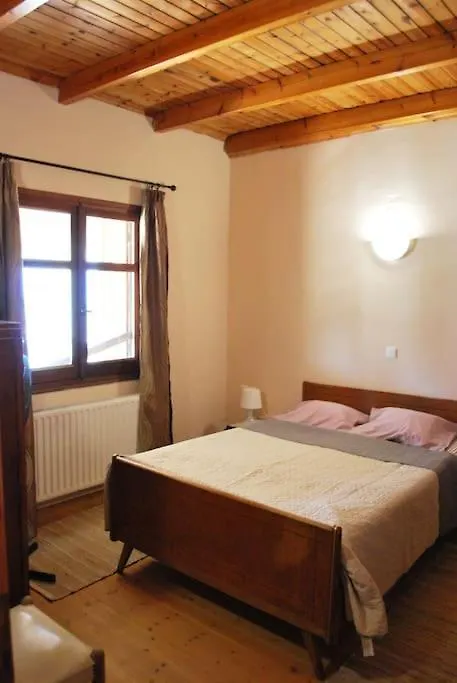 Vintage Relaxing Villa With Garden & Amazing View! Ferendinata 0*,  Greece
