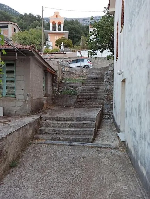 Holiday home Vintage Relaxing Villa With Garden & Amazing View! Ferendinata