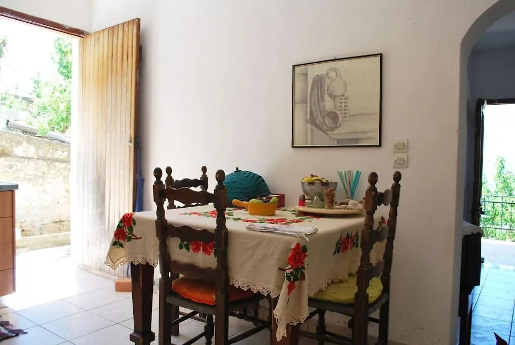 Vintage Relaxing Villa With Garden & Amazing View! Ferendinata